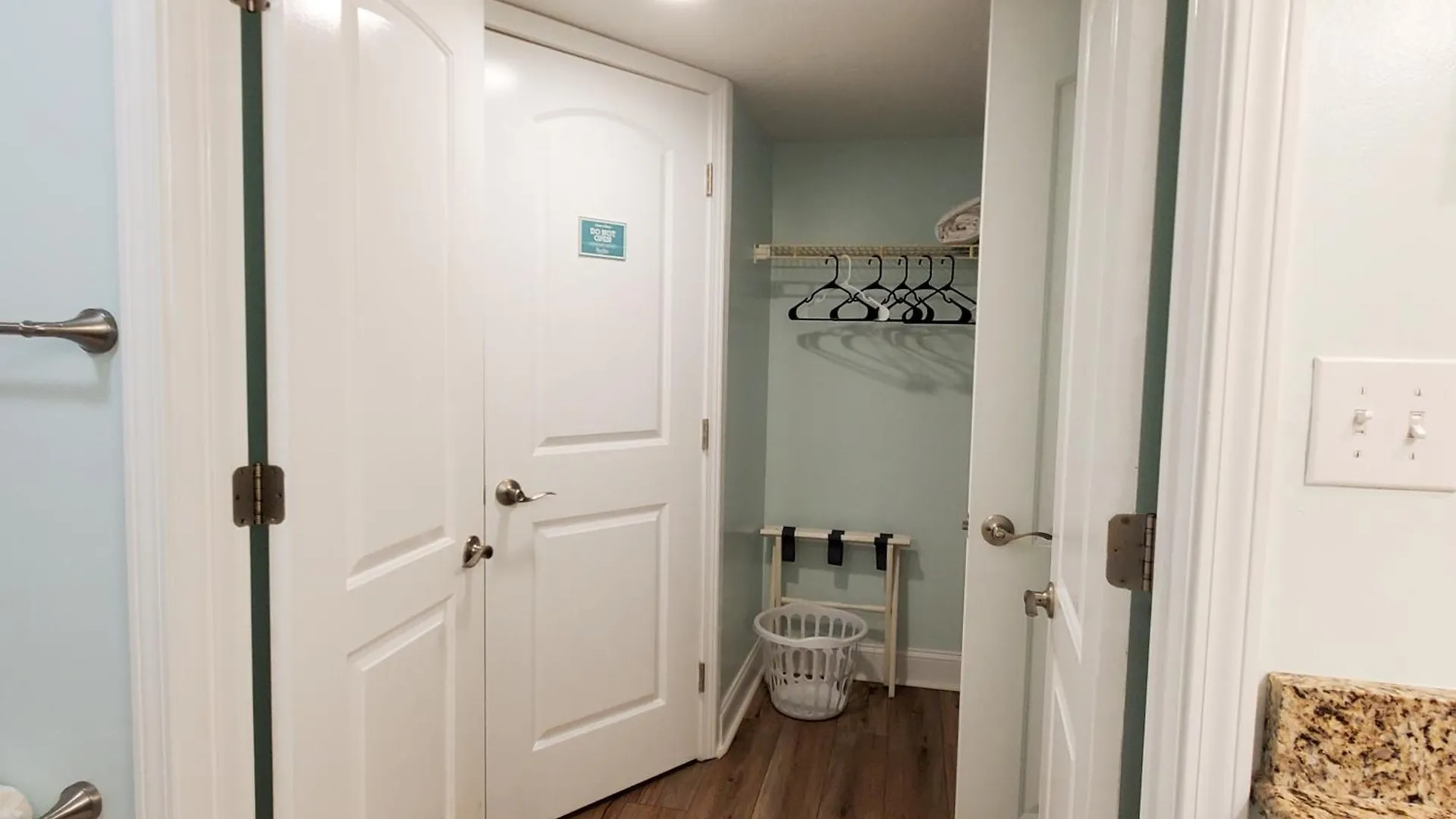 Apartment Shoreline Towers #1024 Destin